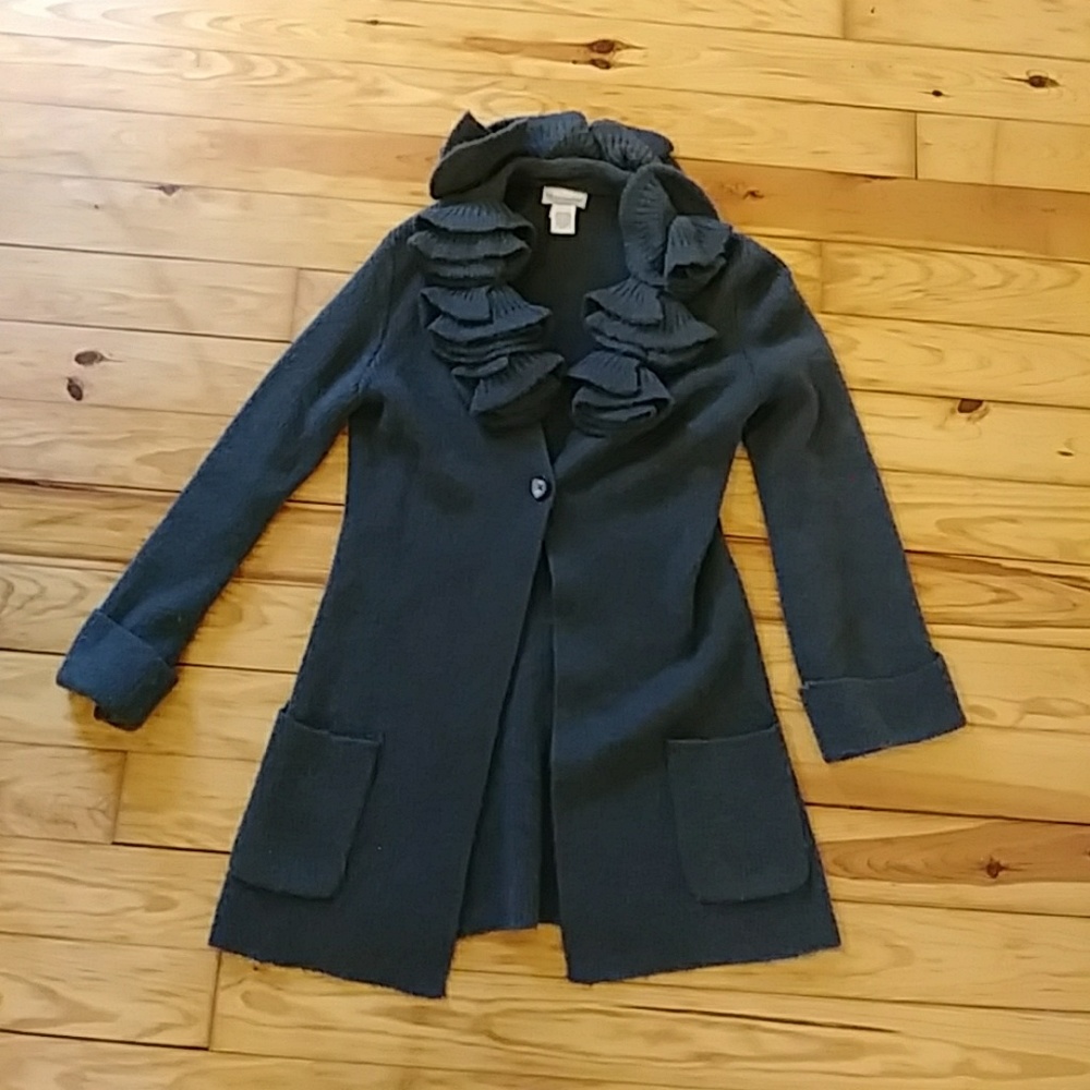 Long, open front sweater with floral collar
